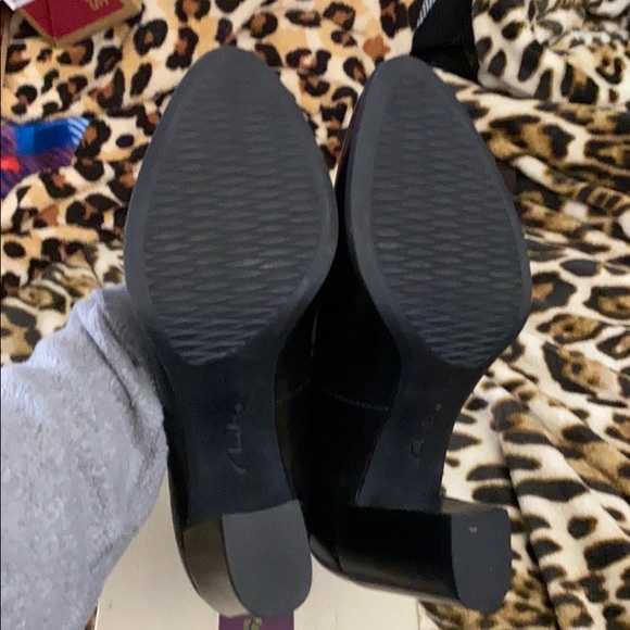 Clarks - Picture 2 of 4